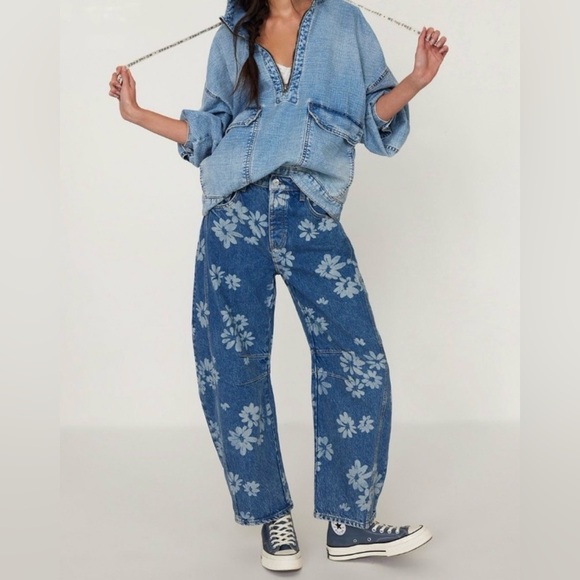 Free People Denim - Free People We the Free Good Luck Printed Barrel Jeans - Laser Daisy